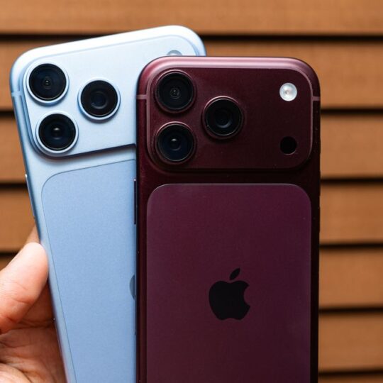 Apple iPhone 18 Pro and iPhone 18 Pro Max Review: For Camera Fiends