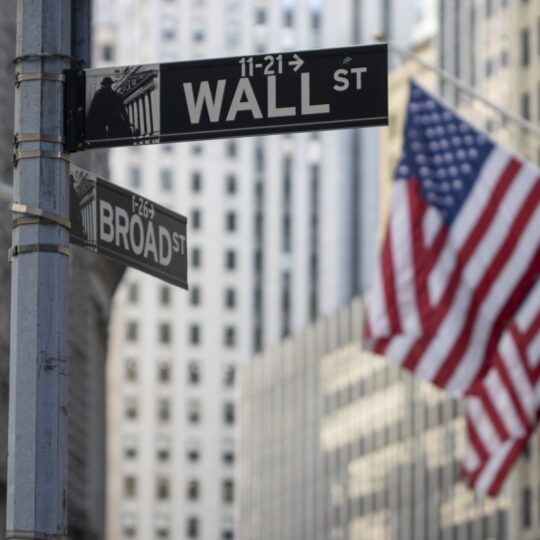 Stocks Finish Mostly Lower as Bond Yields Soar